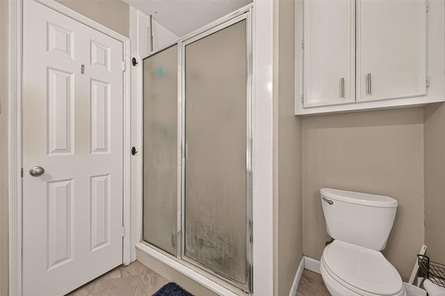 21719 Meadowhill Drive, Spring, TX 77388