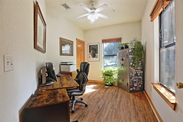 601 Echo DR, Spicewood, TX 78669