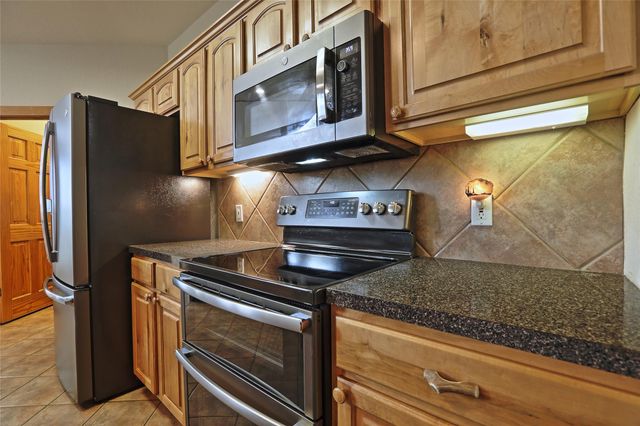 601 Echo DR, Spicewood, TX 78669