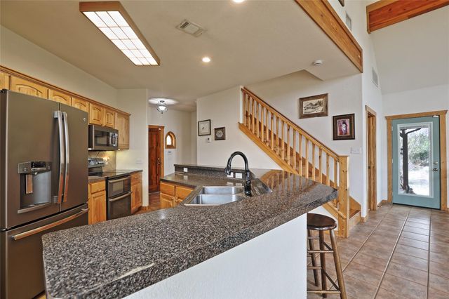 601 Echo DR, Spicewood, TX 78669