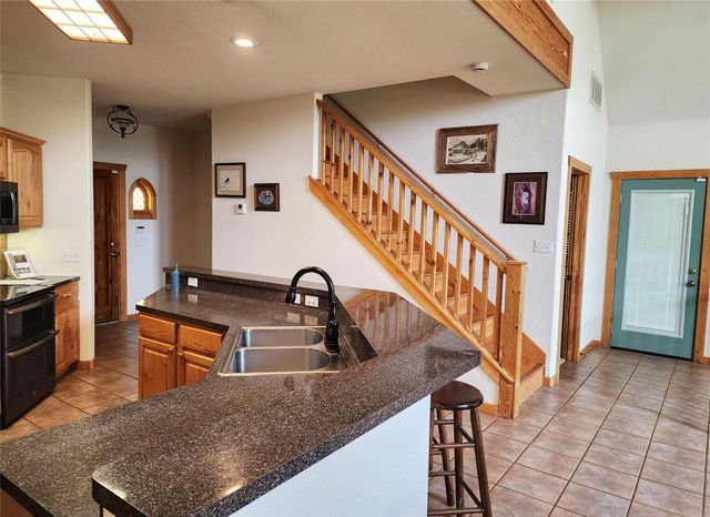 601 Echo DR, Spicewood, TX 78669