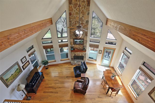 601 Echo DR, Spicewood, TX 78669