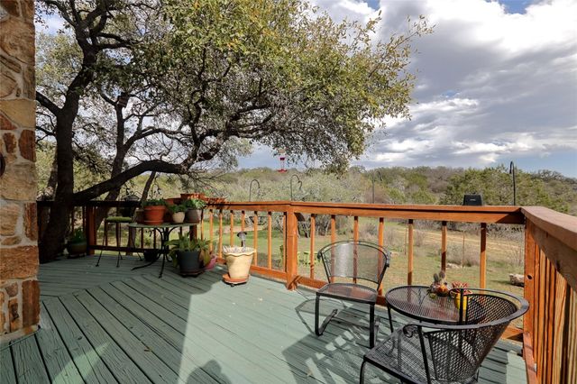 601 Echo DR, Spicewood, TX 78669