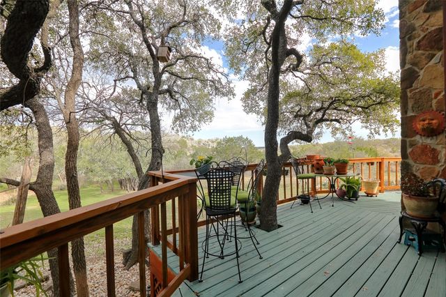 601 Echo DR, Spicewood, TX 78669