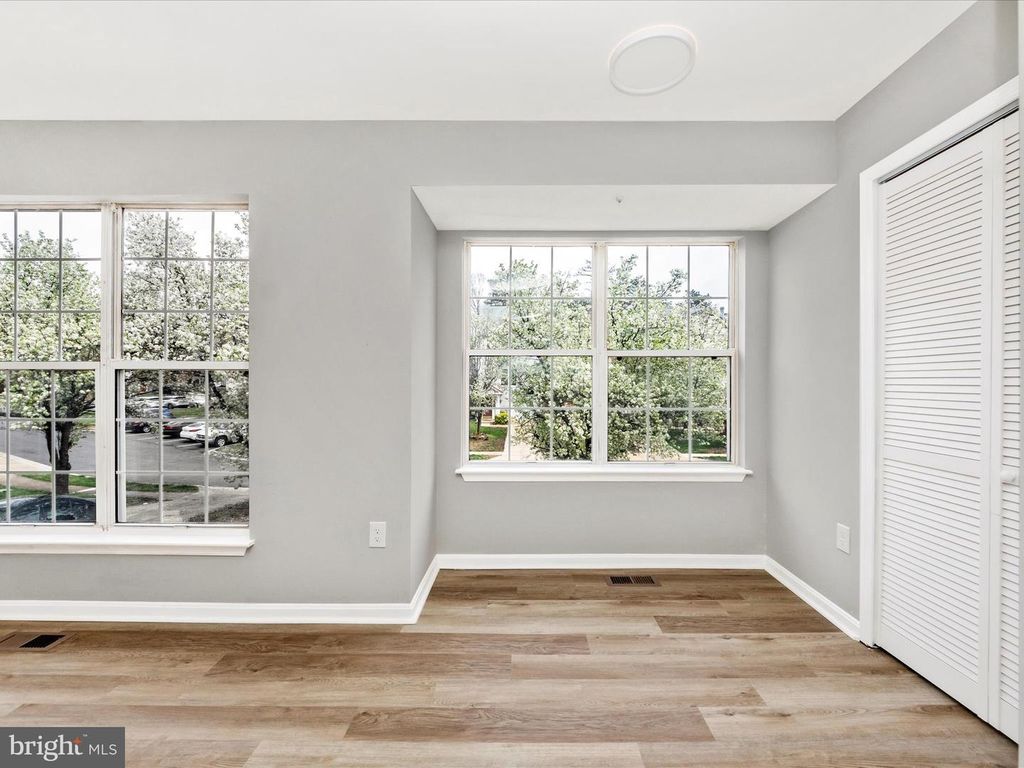 Image 17 of property listing at 2242 COMMISSARY CIR, Odenton, MD 21113
