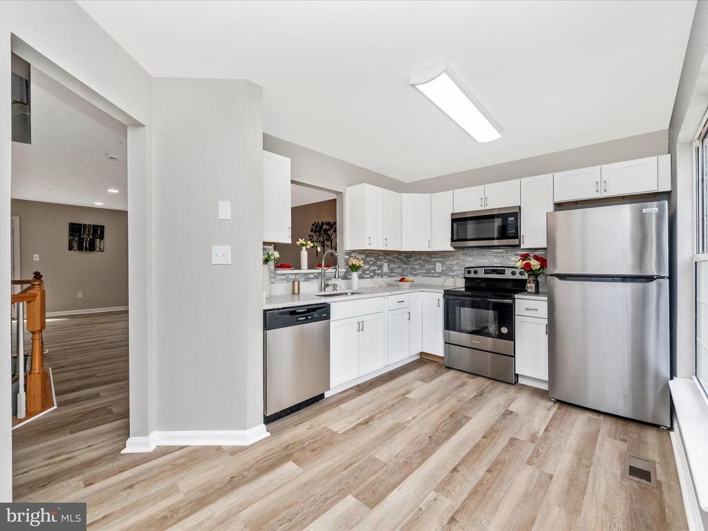 Image 19 of property listing at 2242 COMMISSARY CIR, Odenton, MD 21113