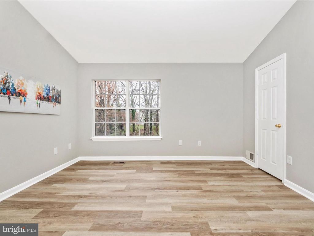 Image 23 of property listing at 2242 COMMISSARY CIR, Odenton, MD 21113