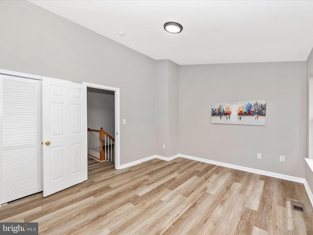 Image 25 of property listing at 2242 COMMISSARY CIR, Odenton, MD 21113