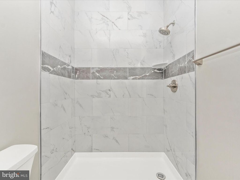 Image 37 of property listing at 2242 COMMISSARY CIR, Odenton, MD 21113