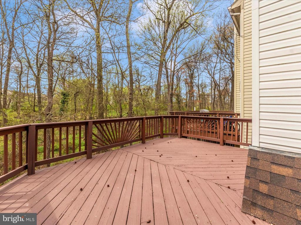 Image 38 of property listing at 2242 COMMISSARY CIR, Odenton, MD 21113