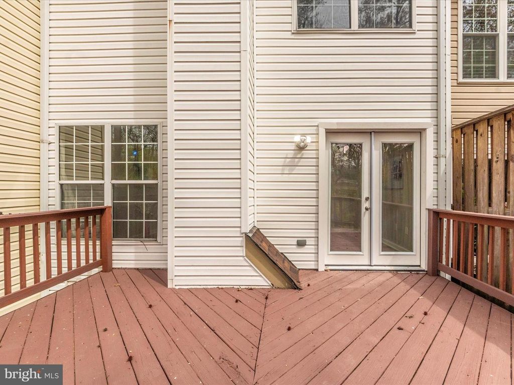 Image 41 of property listing at 2242 COMMISSARY CIR, Odenton, MD 21113