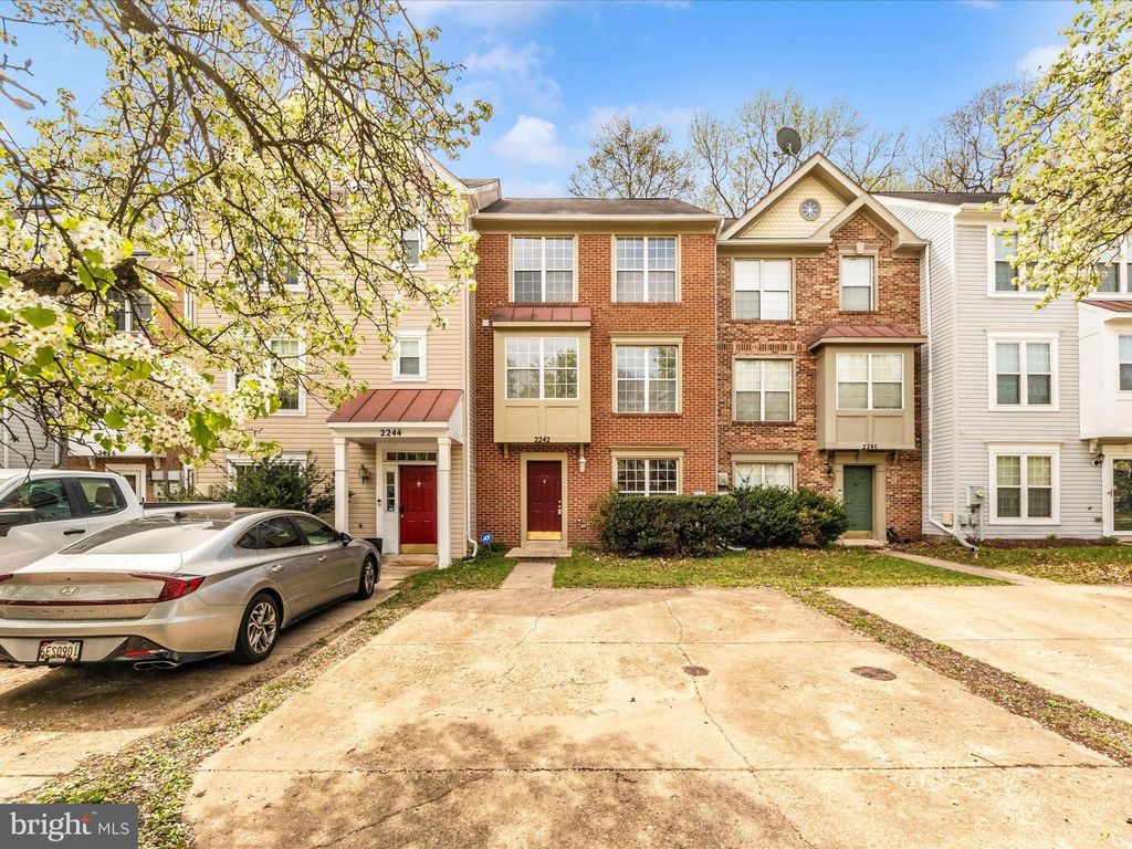 Image 49 of property listing at 2242 COMMISSARY CIR, Odenton, MD 21113