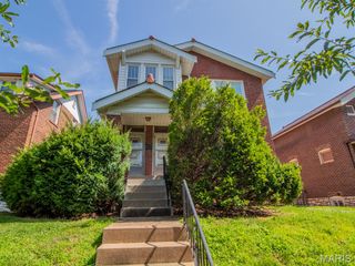 4945 Sutherland Avenue, St Louis, MO 63109