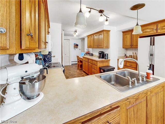 173 Brentview Drive, Grafton, OH 44044