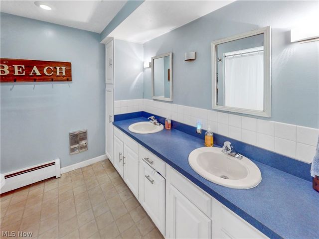 173 Brentview Drive, Grafton, OH 44044