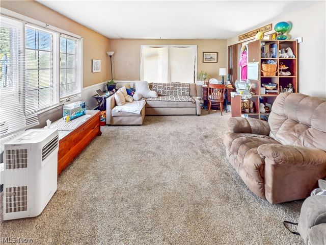 173 Brentview Drive, Grafton, OH 44044
