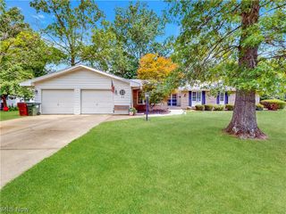 173 Brentview Drive, Grafton, OH 44044