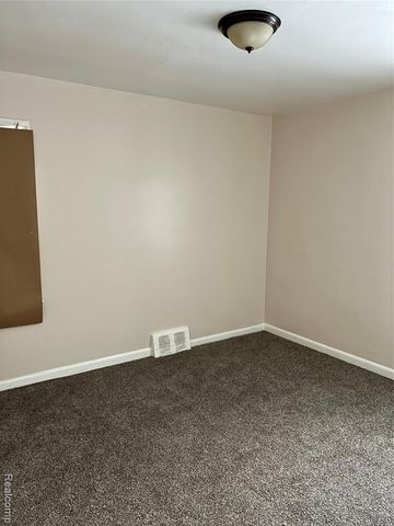 16107 Manning Street, Detroit, MI 48205