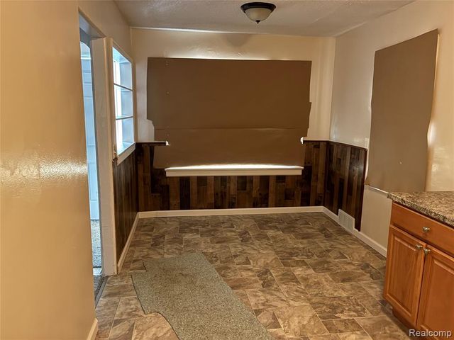 16107 Manning Street, Detroit, MI 48205