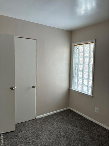 16107 Manning Street, Detroit, MI 48205