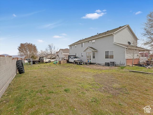 4572 W BINGHAM PARK DR, West Jordan, UT 84088