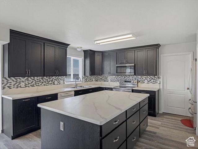 4572 W BINGHAM PARK DR, West Jordan, UT 84088