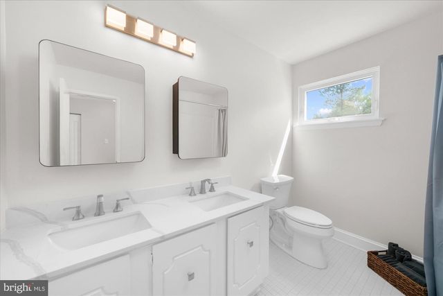 805 CHERRY CIR, Lansdale, PA 19446