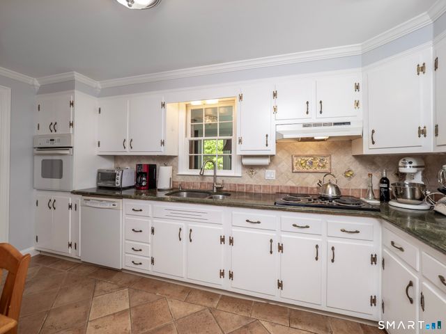 34 Powder Horn Hill Road, Wilton, CT 06897