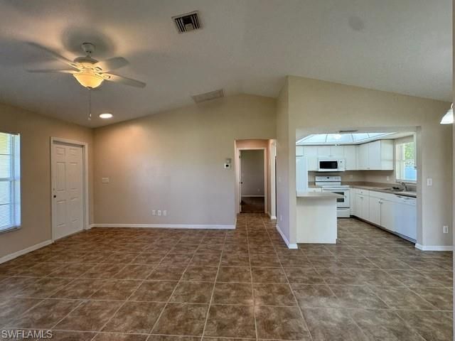 1318 NE 2nd ST, Cape Coral, FL 33909
