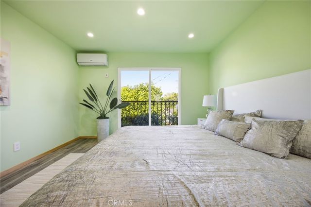 5606 White Oak Avenue, Encino, CA 91316
