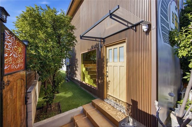 5606 White Oak Avenue, Encino, CA 91316