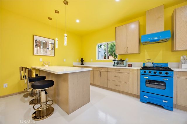 5606 White Oak Avenue, Encino, CA 91316
