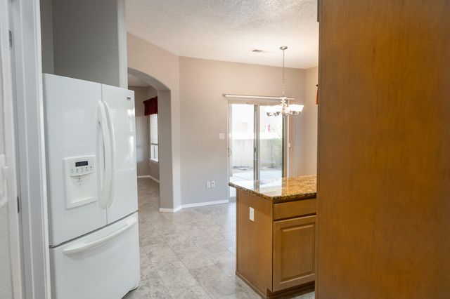 3809 Pinon Jay Court NW, Albuquerque, NM 87120