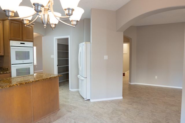3809 Pinon Jay Court NW, Albuquerque, NM 87120