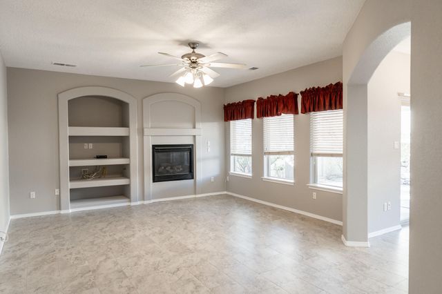 3809 Pinon Jay Court NW, Albuquerque, NM 87120