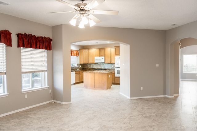 3809 Pinon Jay Court NW, Albuquerque, NM 87120