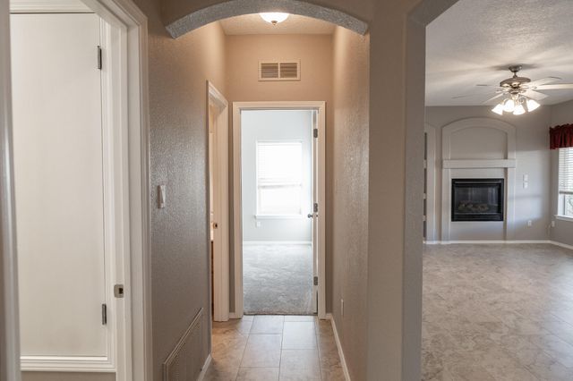 3809 Pinon Jay Court NW, Albuquerque, NM 87120