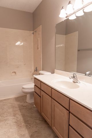 3809 Pinon Jay Court NW, Albuquerque, NM 87120