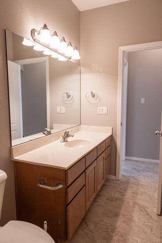 3809 Pinon Jay Court NW, Albuquerque, NM 87120