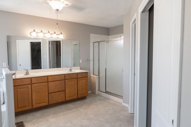 3809 Pinon Jay Court NW, Albuquerque, NM 87120