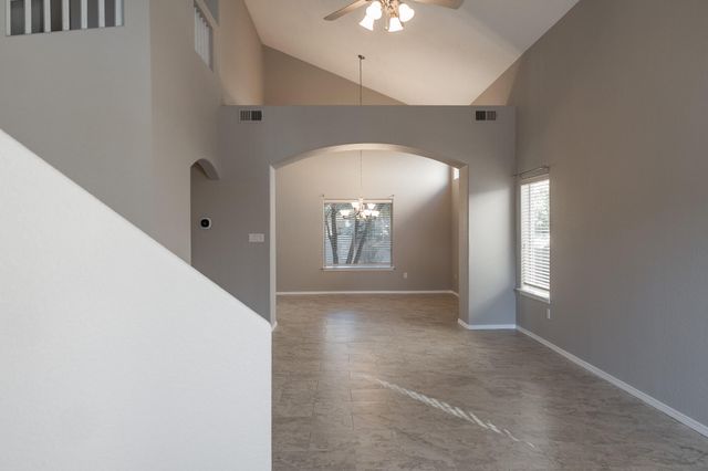 3809 Pinon Jay Court NW, Albuquerque, NM 87120