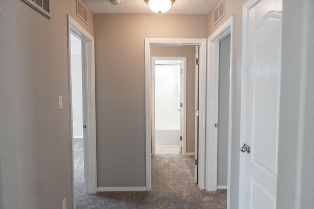 3809 Pinon Jay Court NW, Albuquerque, NM 87120