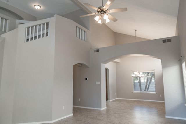 3809 Pinon Jay Court NW, Albuquerque, NM 87120