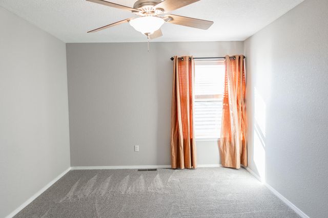 3809 Pinon Jay Court NW, Albuquerque, NM 87120