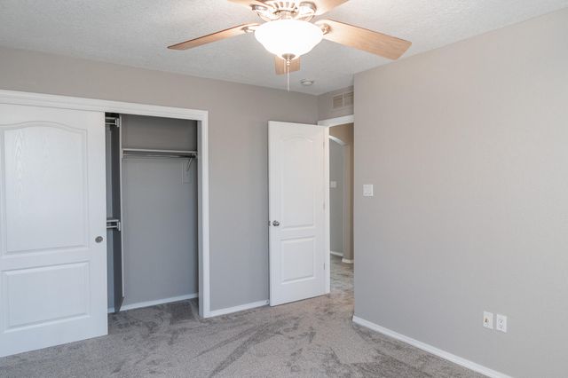 3809 Pinon Jay Court NW, Albuquerque, NM 87120