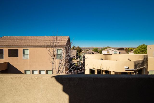 3809 Pinon Jay Court NW, Albuquerque, NM 87120