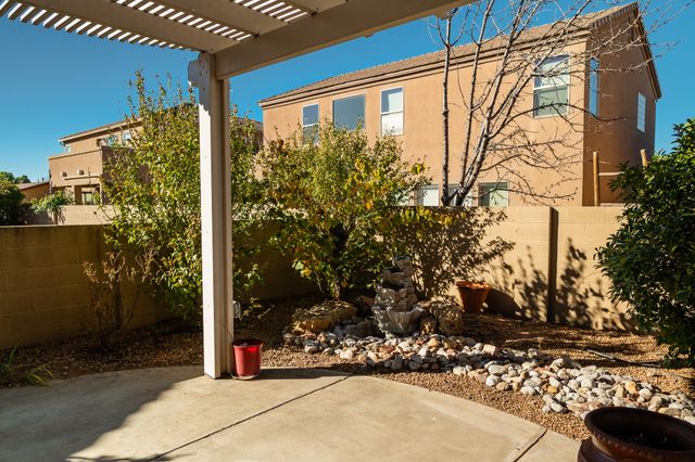 3809 Pinon Jay Court NW, Albuquerque, NM 87120