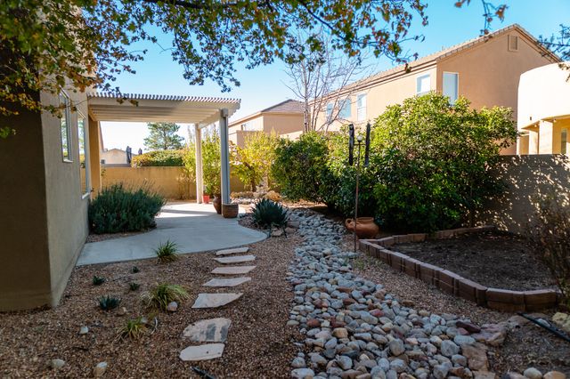 3809 Pinon Jay Court NW, Albuquerque, NM 87120