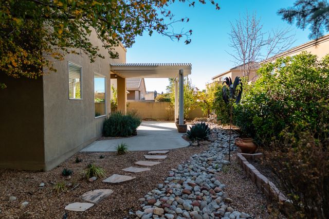 3809 Pinon Jay Court NW, Albuquerque, NM 87120