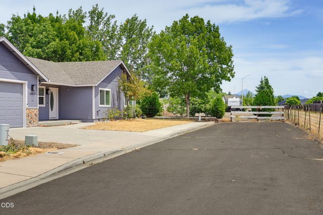 3643 Amelia Way, White City, OR 97503